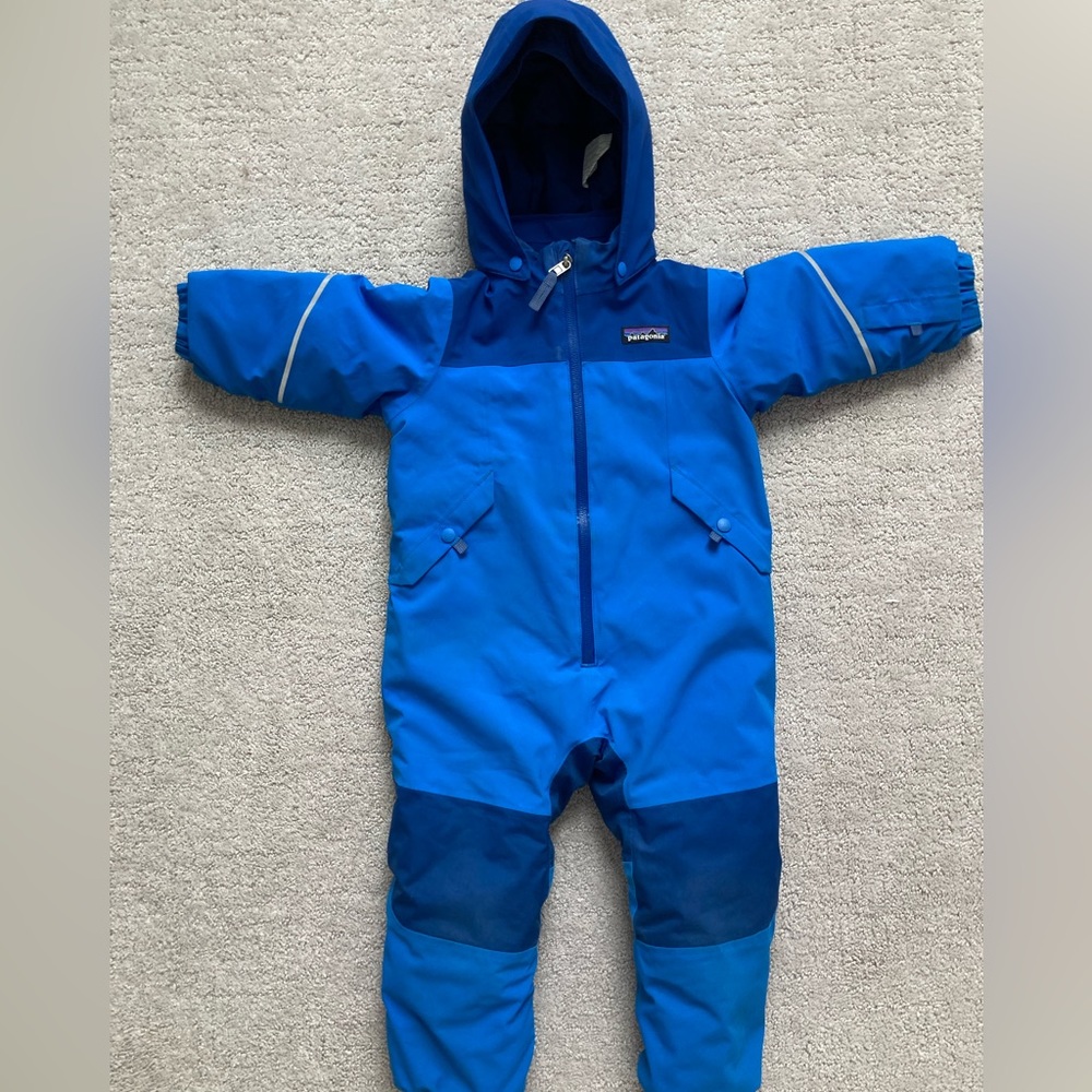 PATAGONIA Baby Snow Pile One-Piece Snowsuit (size 12-18 months)